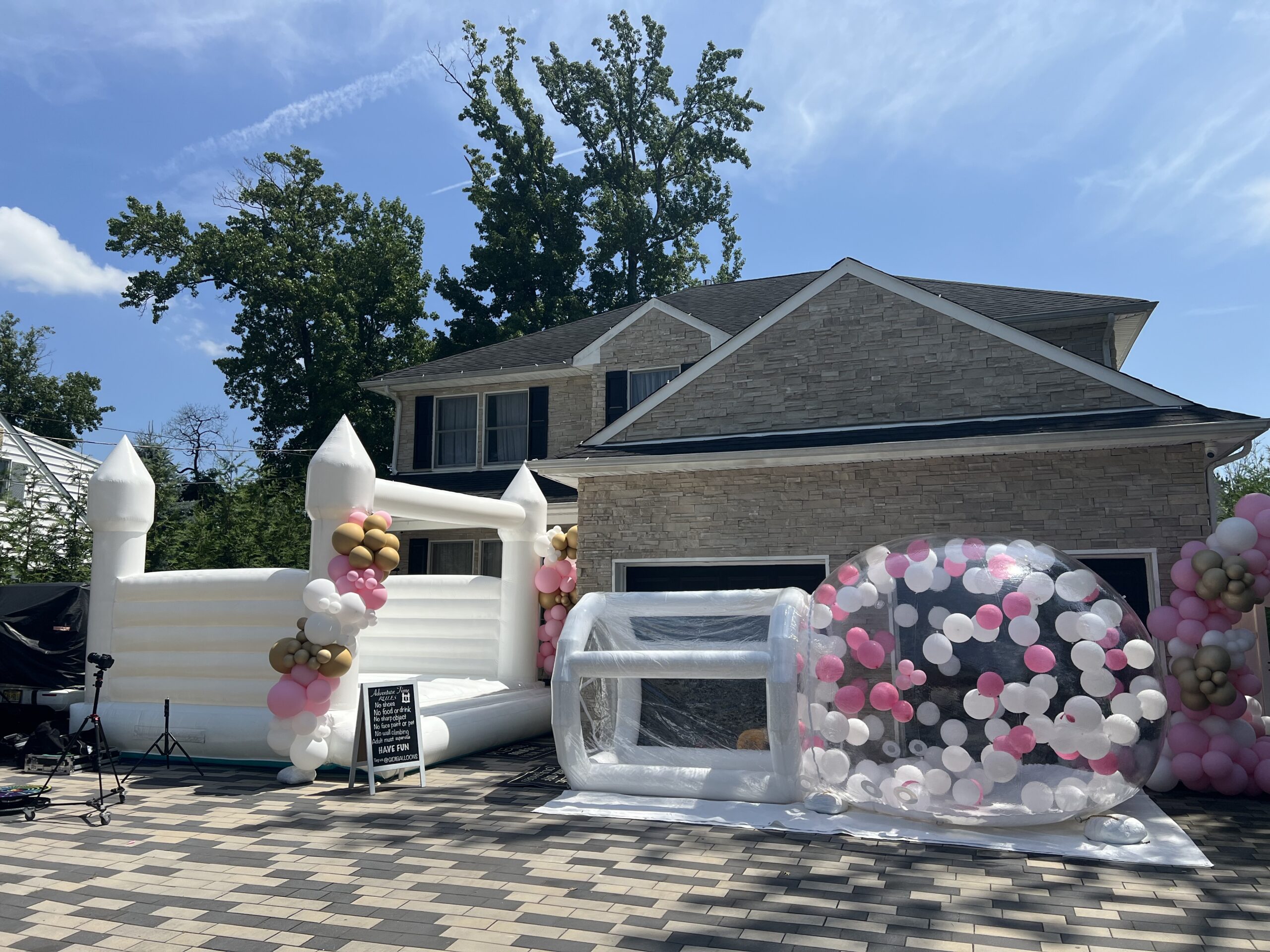 Bounce / Bubble House