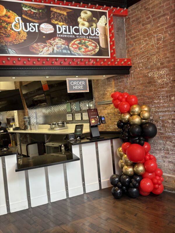 Freestanding Grab and Go Garland - Image 9