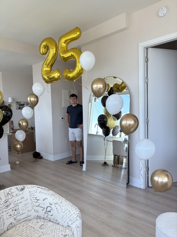 Helium Balloon Bouquet. - Image 40